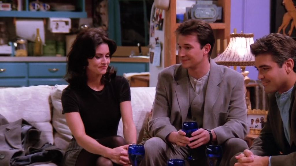Monica and Rachel talking with doctors in Friends S01E17