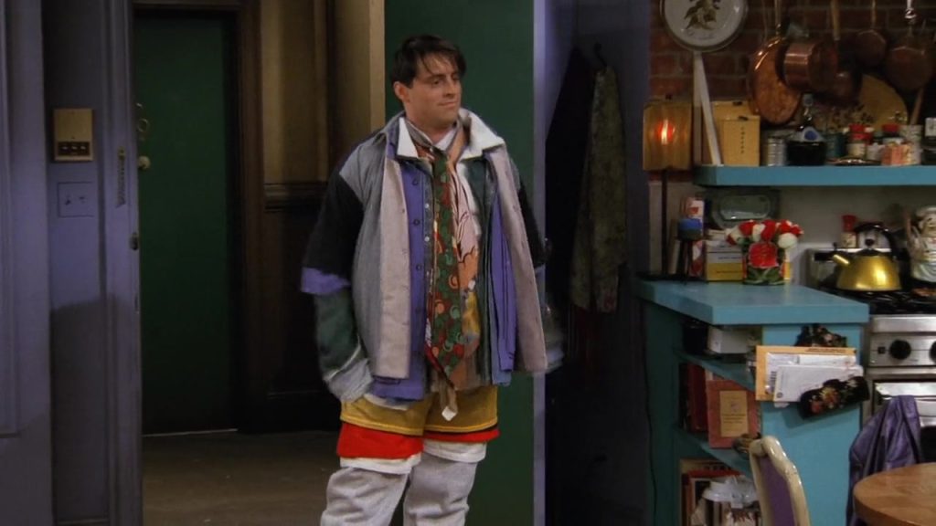 Joey wearing all of Chandler’s clothes in Friends S03E02, a funny scene to learn English with Friends.