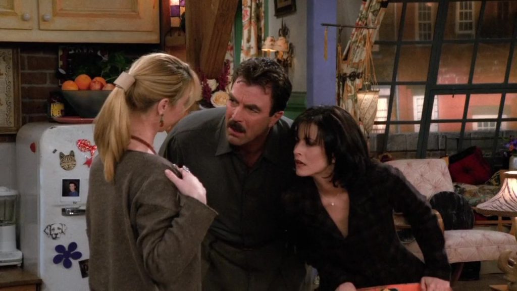 "Friends on Netflix - Language learning scene with Richard, Monica, and Phoebe in S02E16." "Richard, Monica, and Phoebe in a Friends S02E16 scene, ideal for learning English through movies and TV series."
